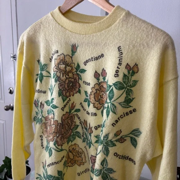 Vintage Floral Yellow Sweater Women’s Size Small Granny-Core Cottage-Core Sunny - Picture 7 of 8